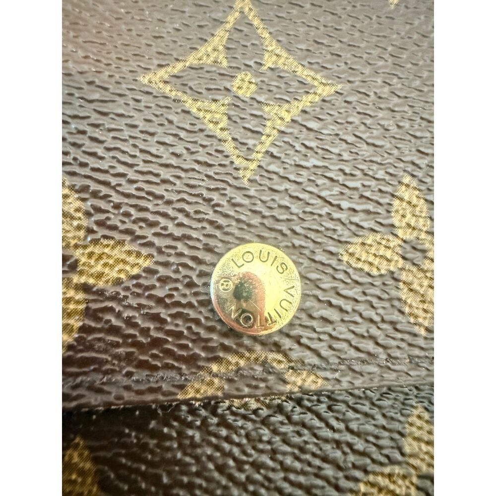 Louis Vuitton Sarah Wallet on Chain w/ COA - Picture 4 of 13